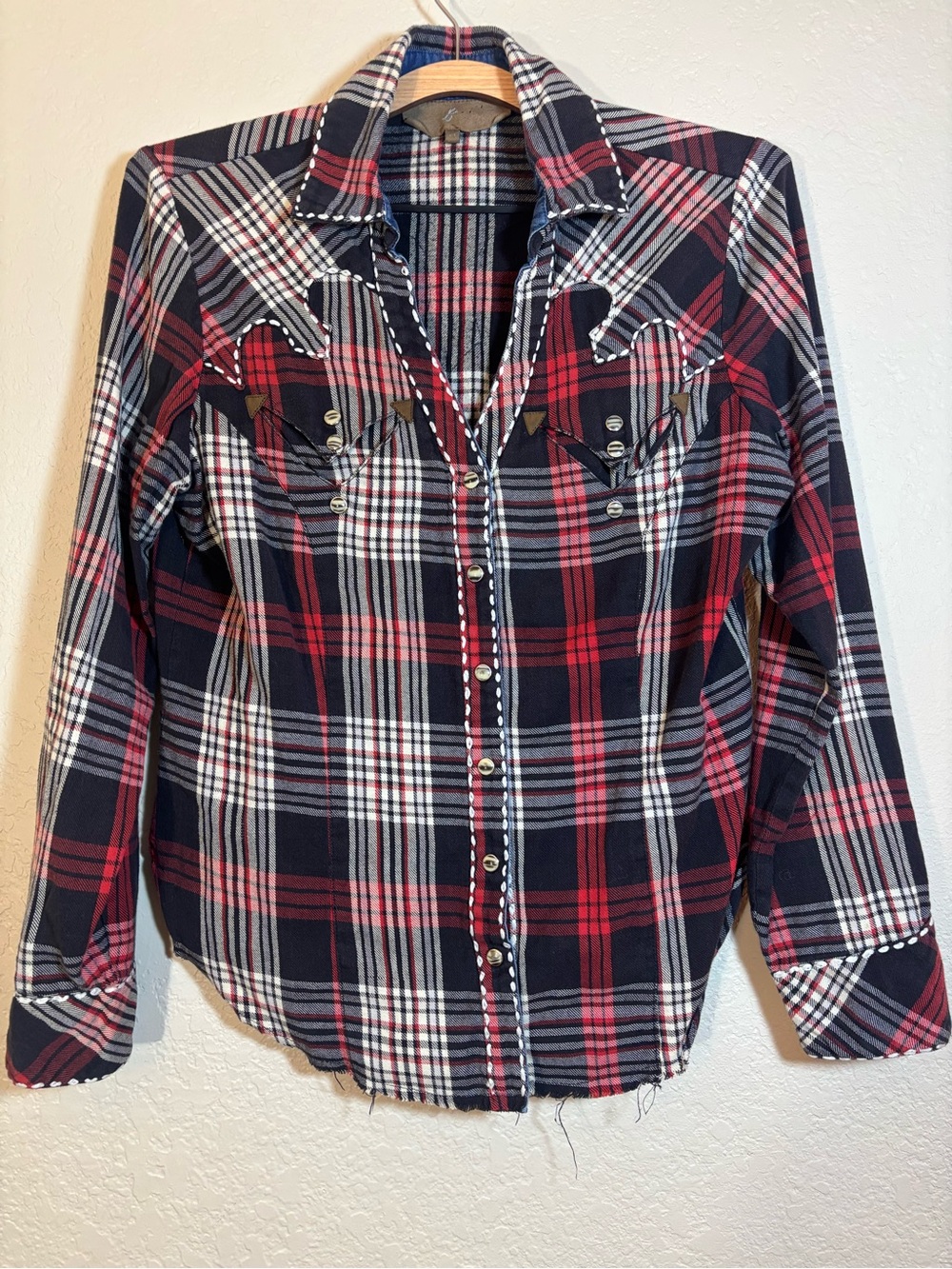Double D Ranch Western Red Black White Plaid Stripe Long Sleeve Button Up Size M
